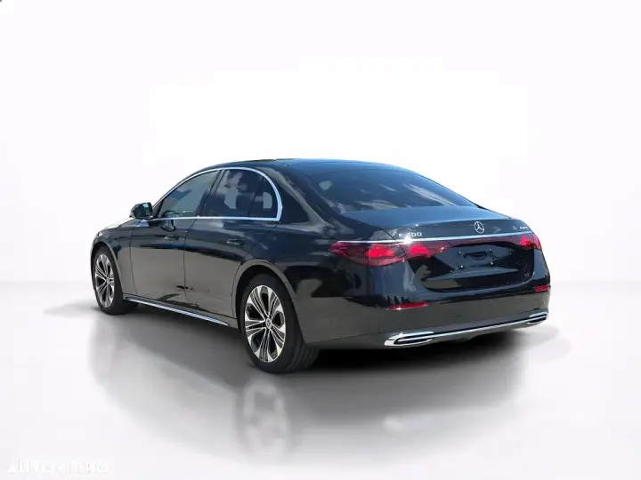 Mercedes-Benz E W214 200 4MATIC MHEV