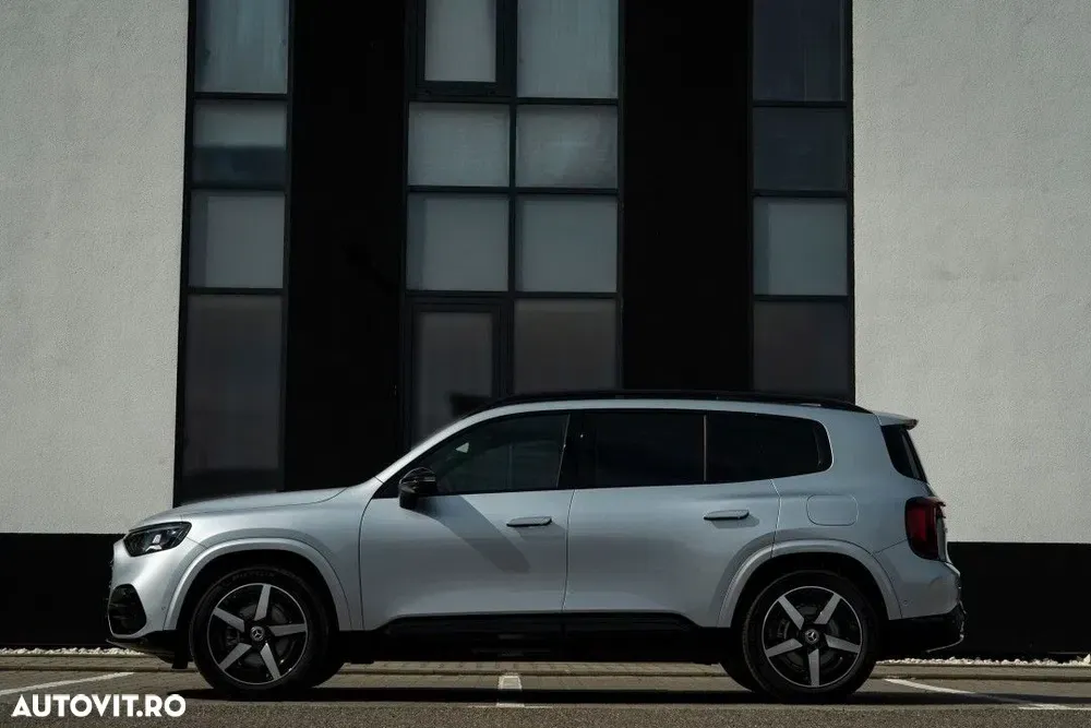 Mercedes-Benz GLB — imagine 4