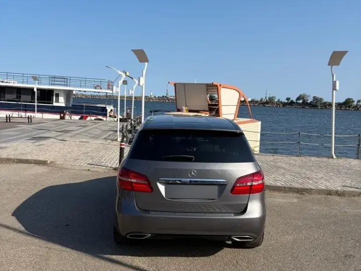 Mercedes-Benz B 220 W246