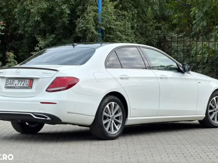 Mercedes-Benz E