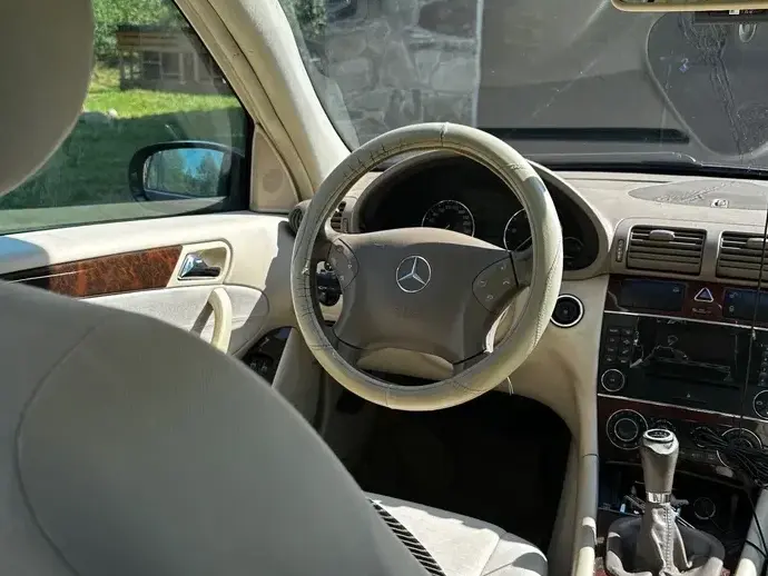Mercedes-Benz C W203