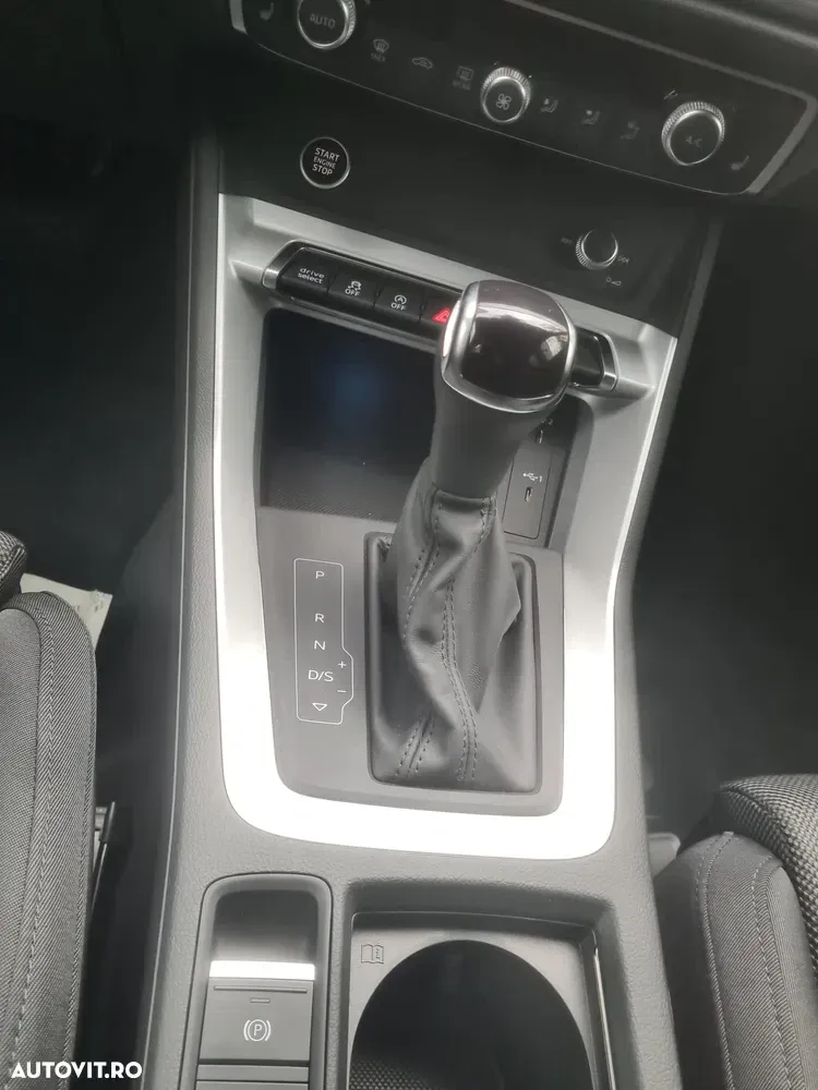 Audi Q3 F3 2.0 40 TFSI S tronic quattro S Line — imagine 5