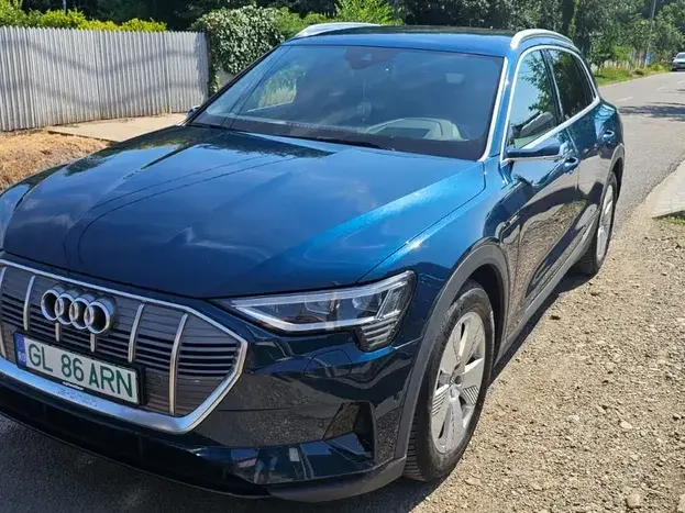 Audi e-tron quattro S