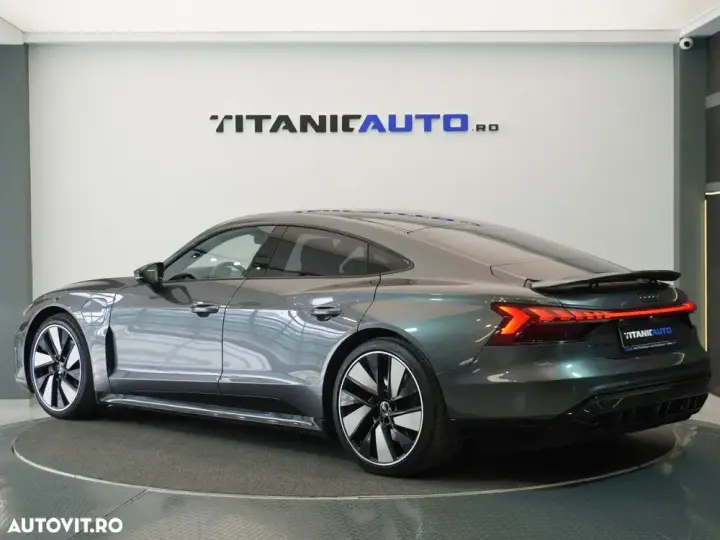 Audi e-tron GT quattro