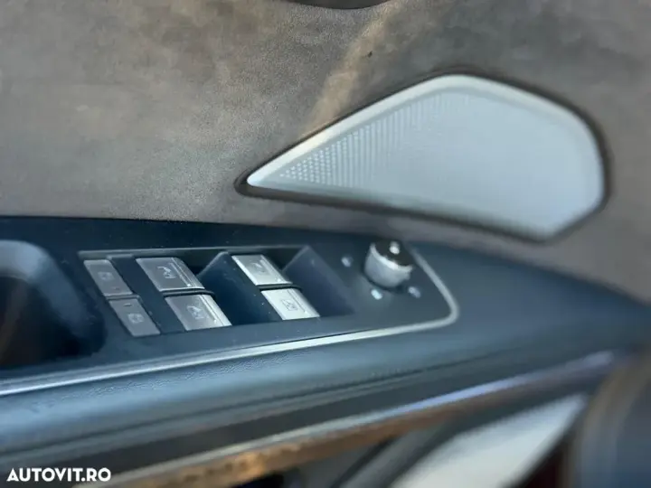 Audi A8 D5