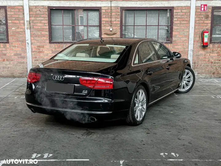 Audi A8 D4