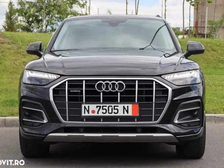 Audi Q5 FY 50 TFSI e quattro S tronic design