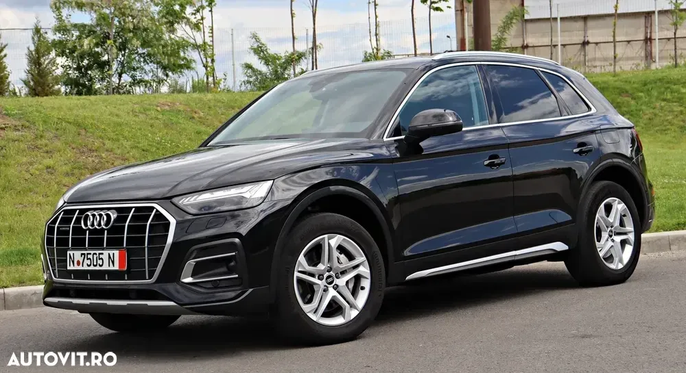 Audi Q5 FY 50 TFSI e quattro S tronic design — imagine 5