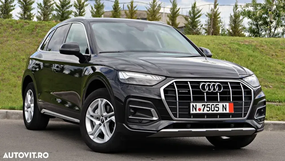 Audi Q5 FY 50 TFSI e quattro S tronic design — imagine 2
