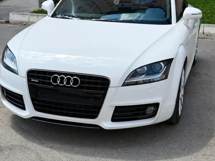 Audi TT 8J