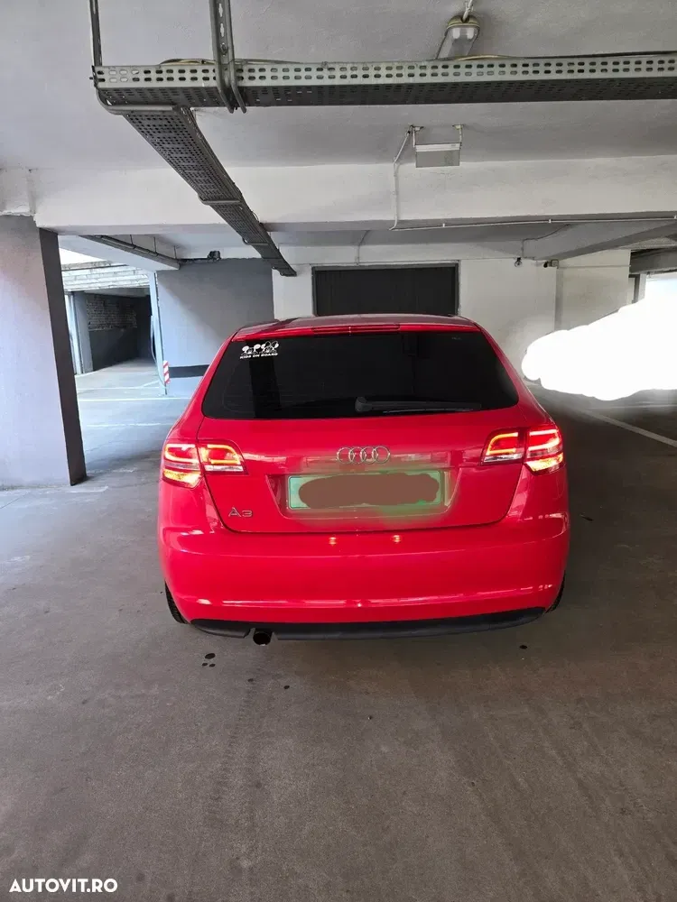 Audi A3 Sportback 8P 1.6 Ambiente — imagine 2