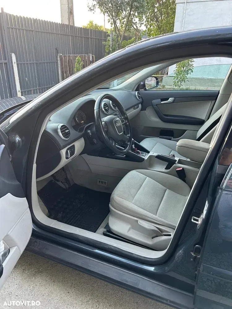Audi A3 3-portiere 8P 1.4 TFSI S-Tronic Ambiente — imagine 6