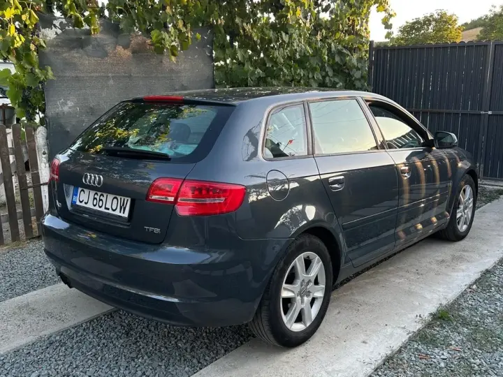 Audi A3 3-portiere 8P 1.4 TFSI S-Tronic Ambiente