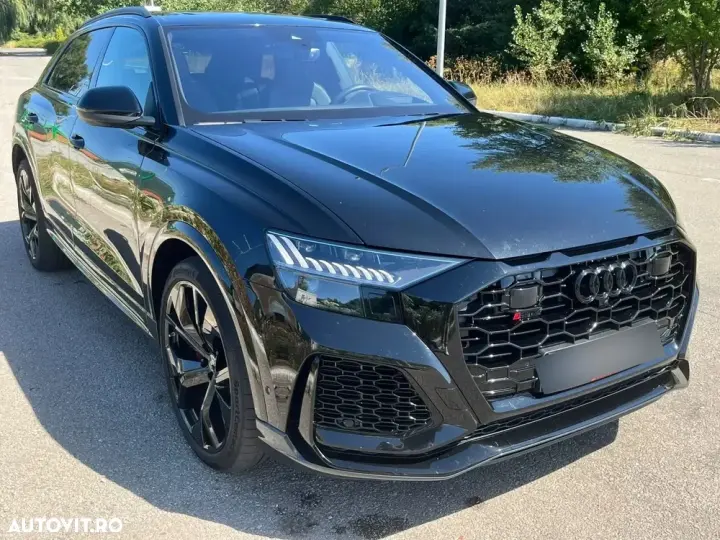 Audi RS Q8 4.0 TFSI quattro MHEV Tiptronic