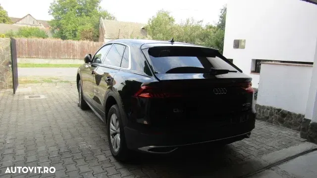 Audi Q8 SUV TFSI quattro 250 kW tiptronic — imagine 3