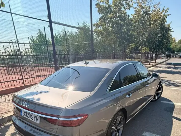 Audi A8 D5 A8L 3.0 55 TFSI quattro Tiptronic