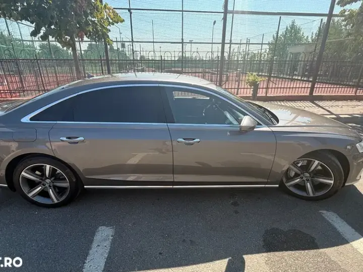 Audi A8 D5 A8L 3.0 55 TFSI quattro Tiptronic