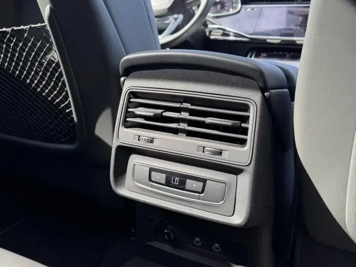Audi Q7 4M