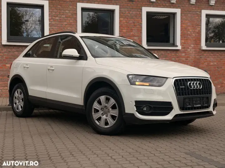 Audi Q3 8U