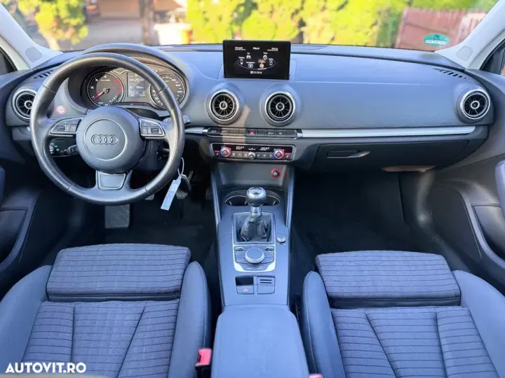 Audi A3 Limuzina 8V 2.0 TDI S line Sportpaket