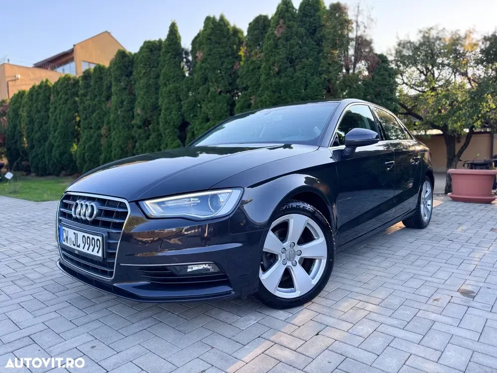 Audi A3 Limuzina 8V 2.0 TDI S line Sportpaket — imagine 2