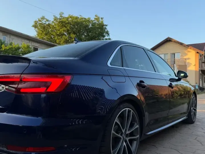 Audi S4 B9