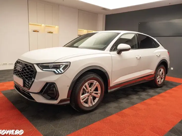Audi Q3 Sportback F3