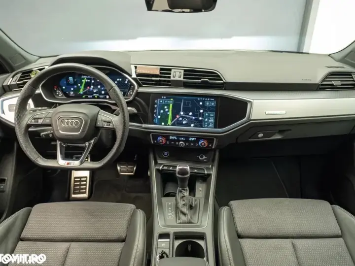 Audi Q3 Sportback F3