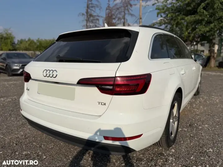 Audi A4 Avant B9