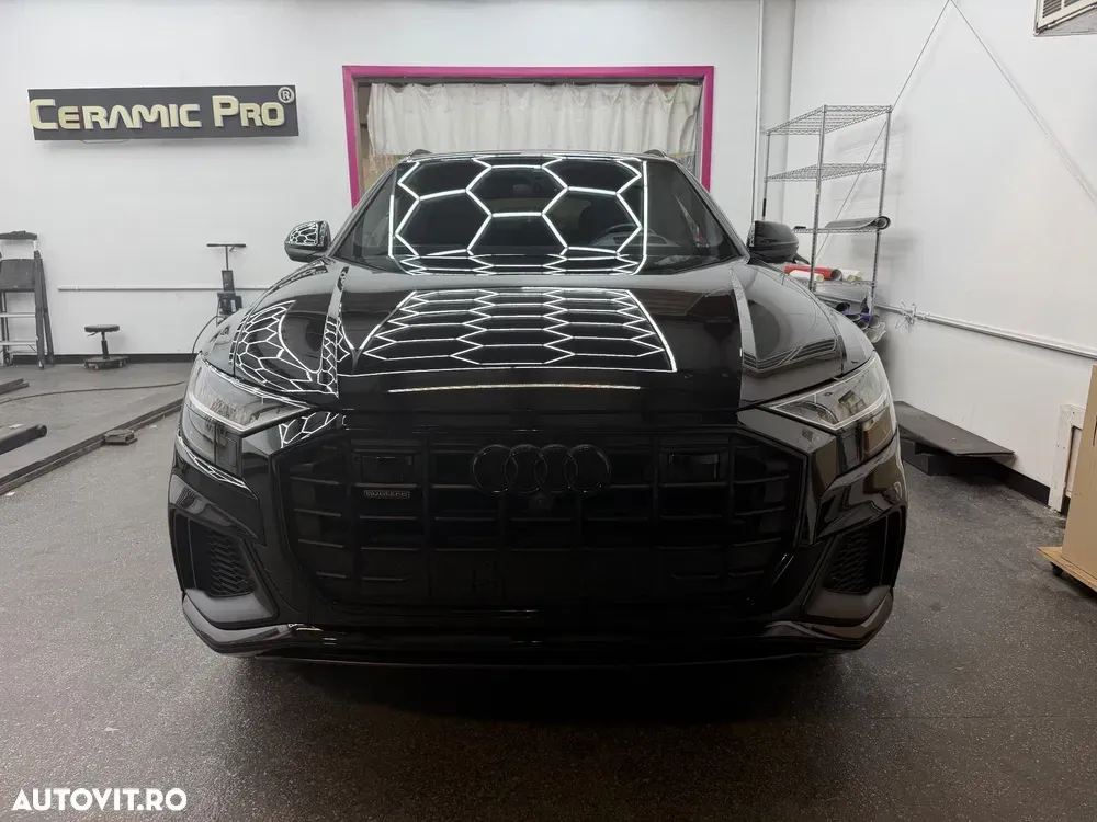 Audi Q8 55 TFSI quattro Tiptronic MHEV — imagine 2