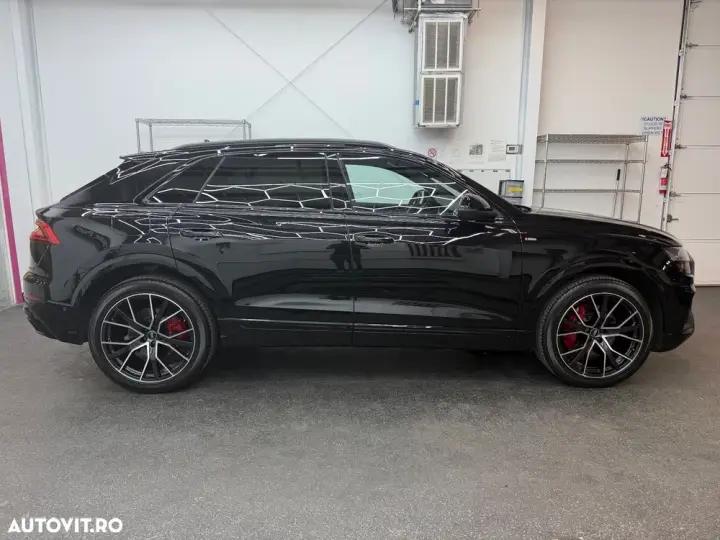 Audi Q8 55 TFSI quattro Tiptronic MHEV