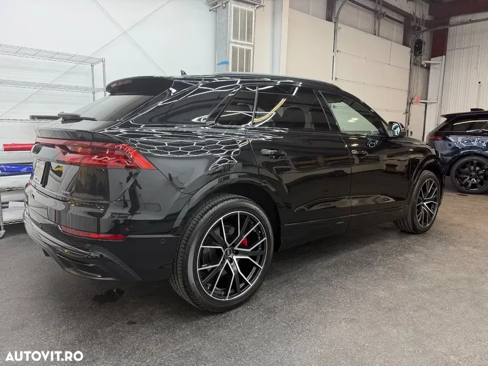 Audi Q8 55 TFSI quattro Tiptronic MHEV — imagine 5