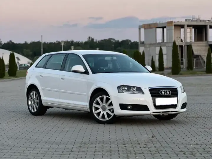 Audi A3 Sportback 8P 1.6 Attraction