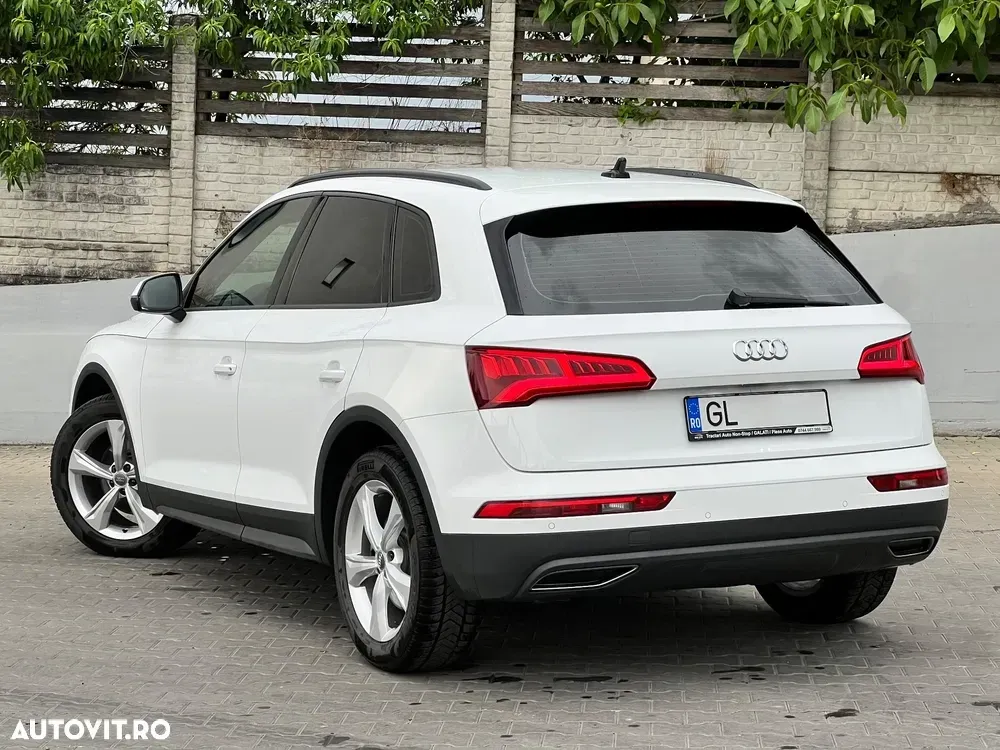 Audi Q5 FY 2.0 40 TDI quattro S tronic Design — imagine 4