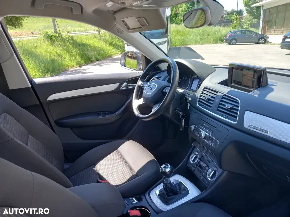 Audi Q3 8U 2.0 TDI Quattro S tronic — imagine 6