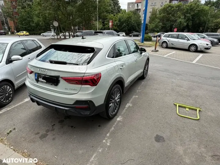 Audi Q3 F3