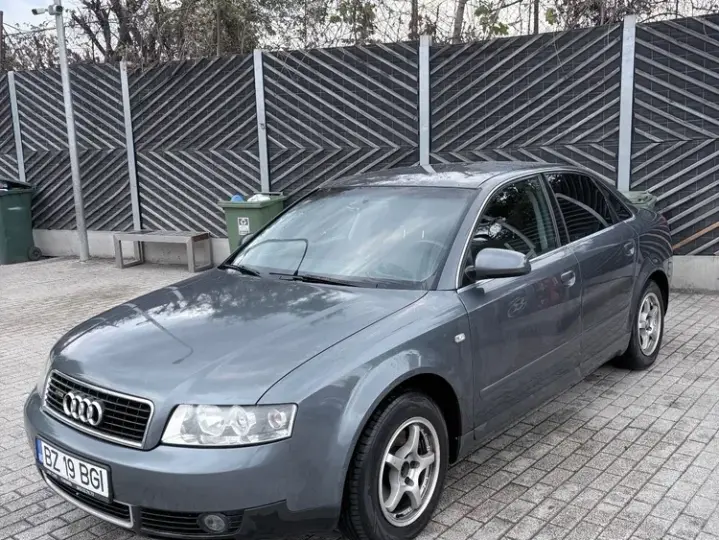 Audi A4 Limuzina B6