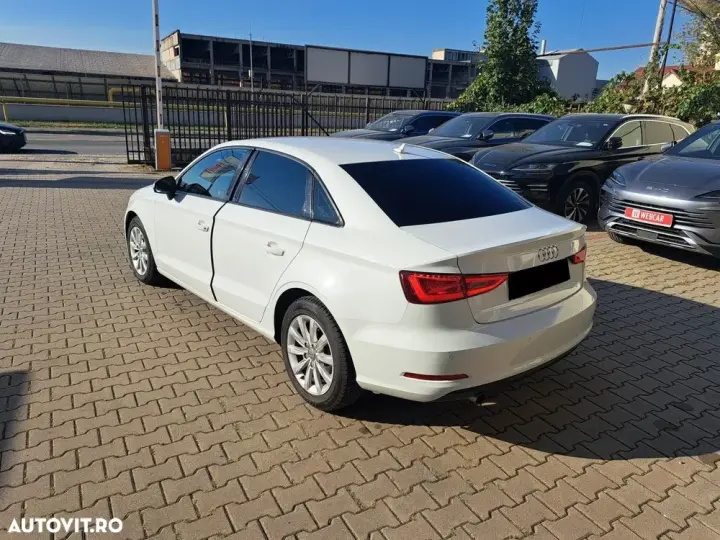 Audi A3 Limuzina 1.6 TDI clean Stronic Attraction