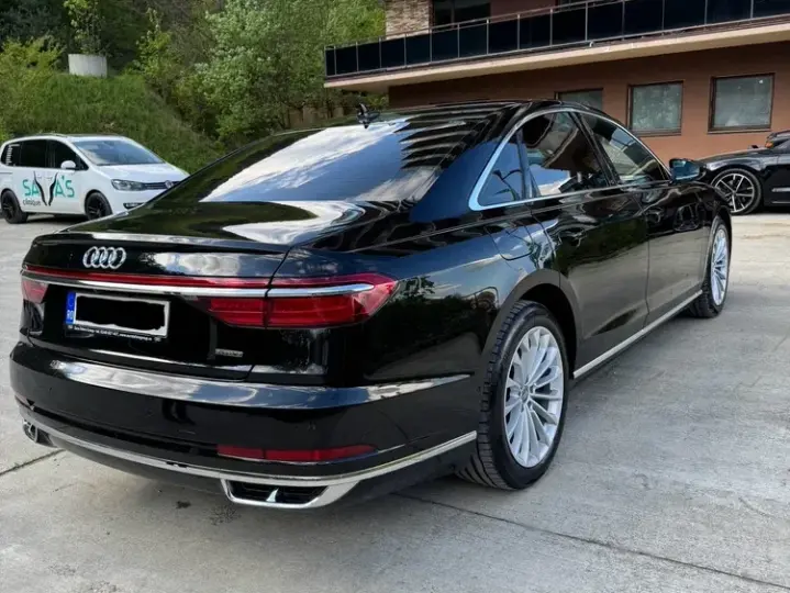 Audi A8 D5 3.0 55 TFSI quattro Tiptronic