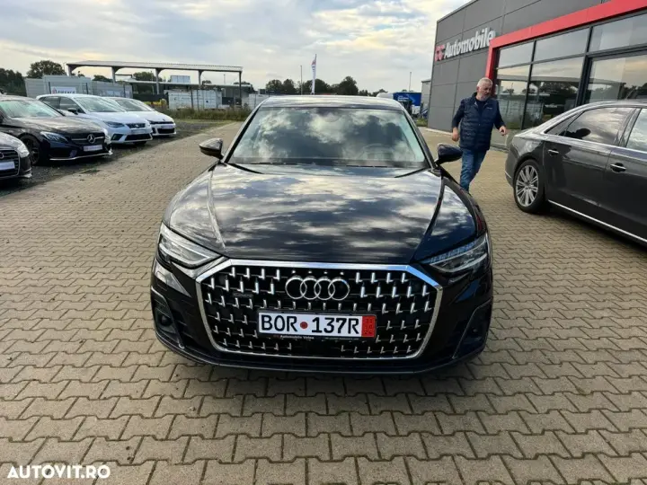 Audi A8 D5
