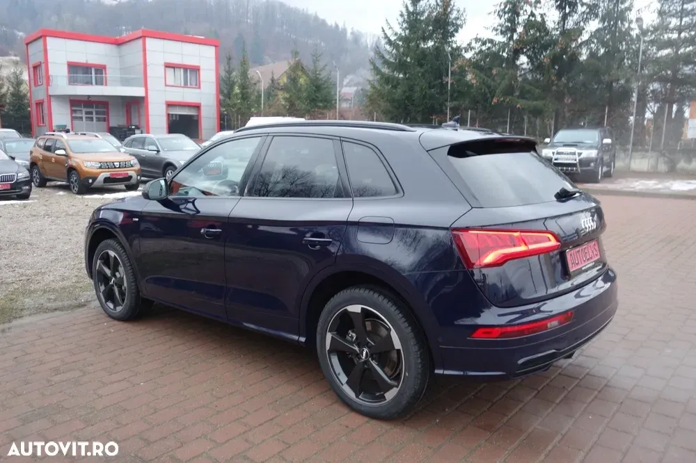 Audi Q5 FY 50 TFSIe quattro S tronic S line — imagine 2