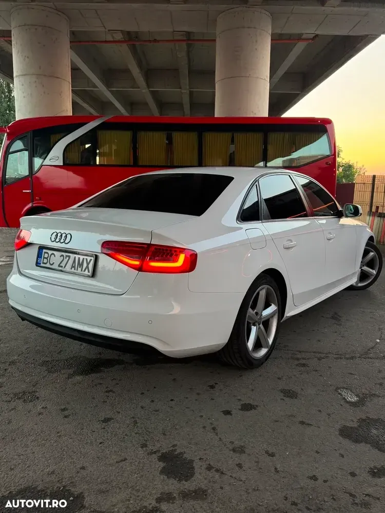 Audi A4 Limuzina B8 2.0 TDI B8 — imagine 4