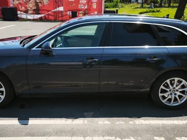 Audi A4 Avant B9 2.0 TDI S tronic