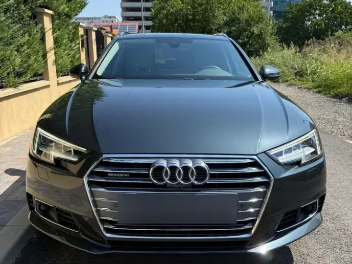 Audi A4 Avant B9 2.0 TDI quattro S tronic