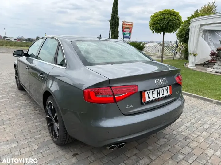 Audi A4 Limuzina B8 2.0 TDI DPF clean Ambition