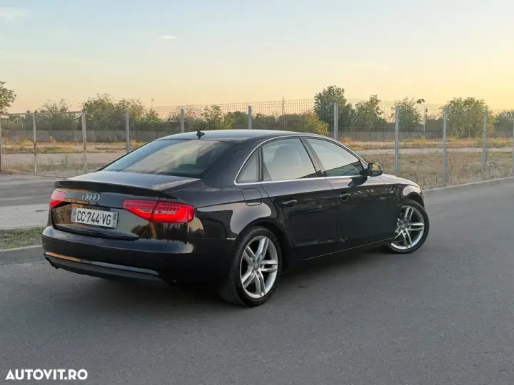 Audi A4 Limuzina