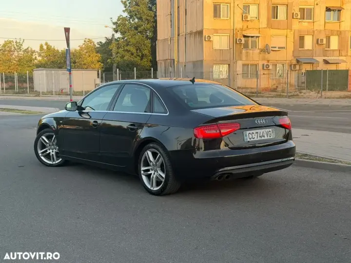 Audi A4 Limuzina