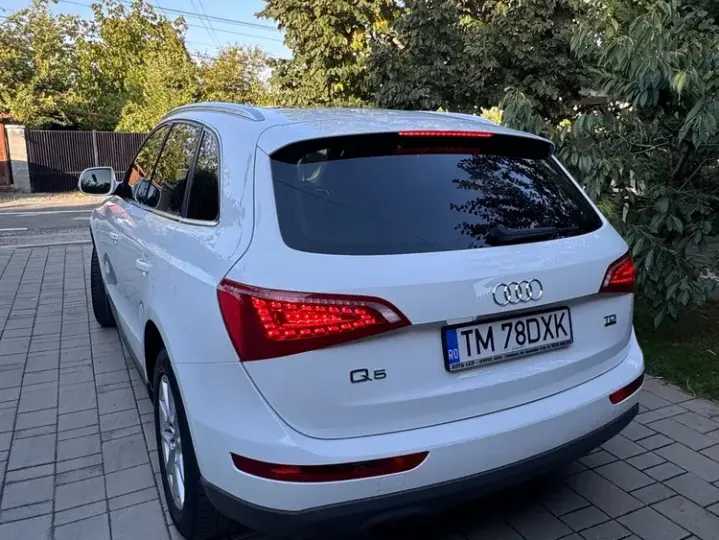 Audi Q5 8R 2.0 TDI Quattro