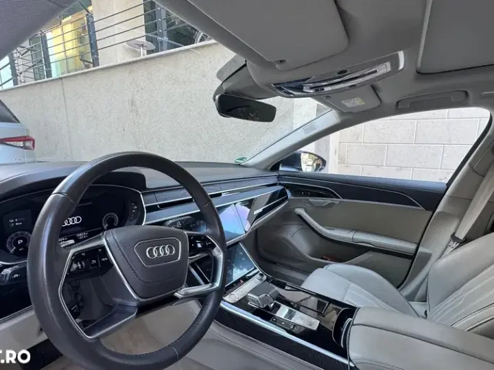 Audi A8 D5