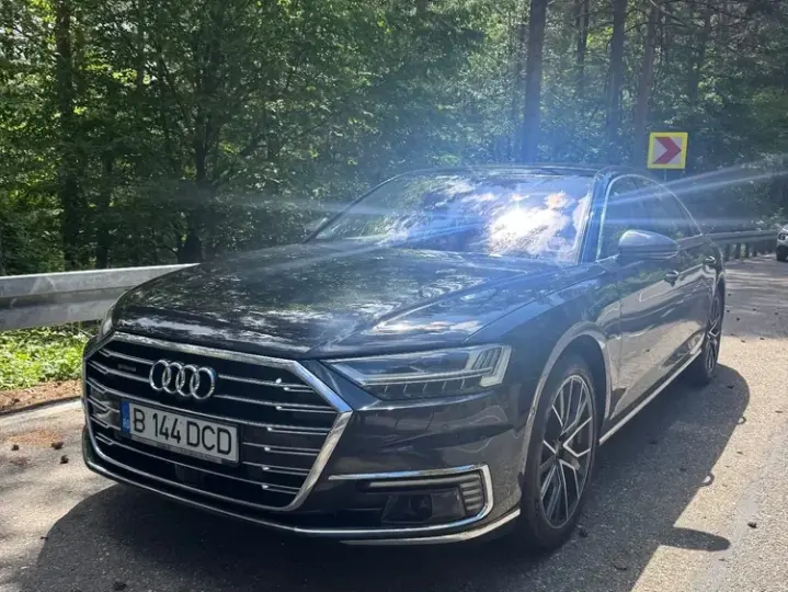 Audi A8 D5